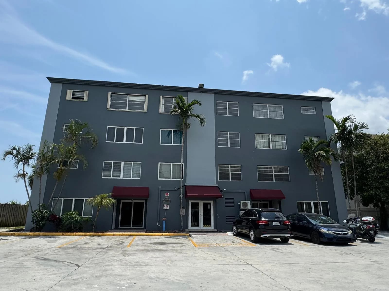 1060 Crystal Lake Drive # 101, Deerfield Beach FL 33064