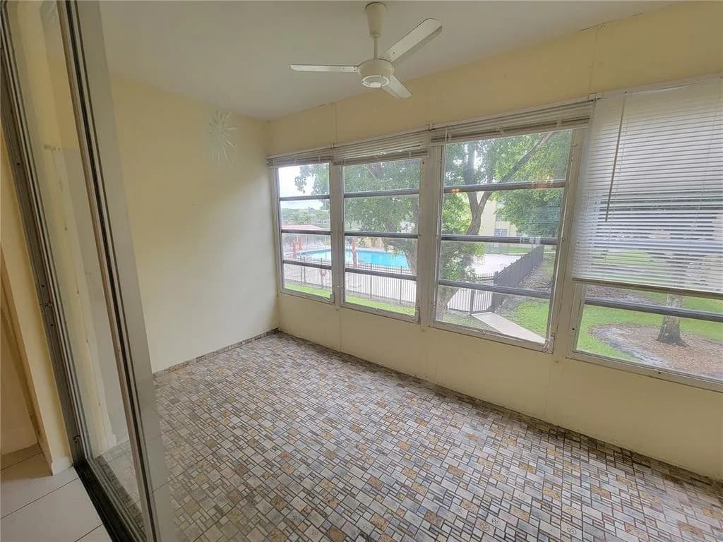 6000 NW 64th Avenue # 205, Tamarac FL 33319