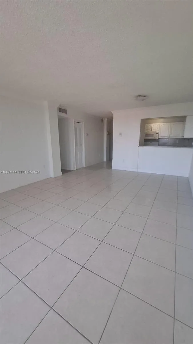 6940 Miami Gardens Dr # 1-522, Hialeah FL 33015