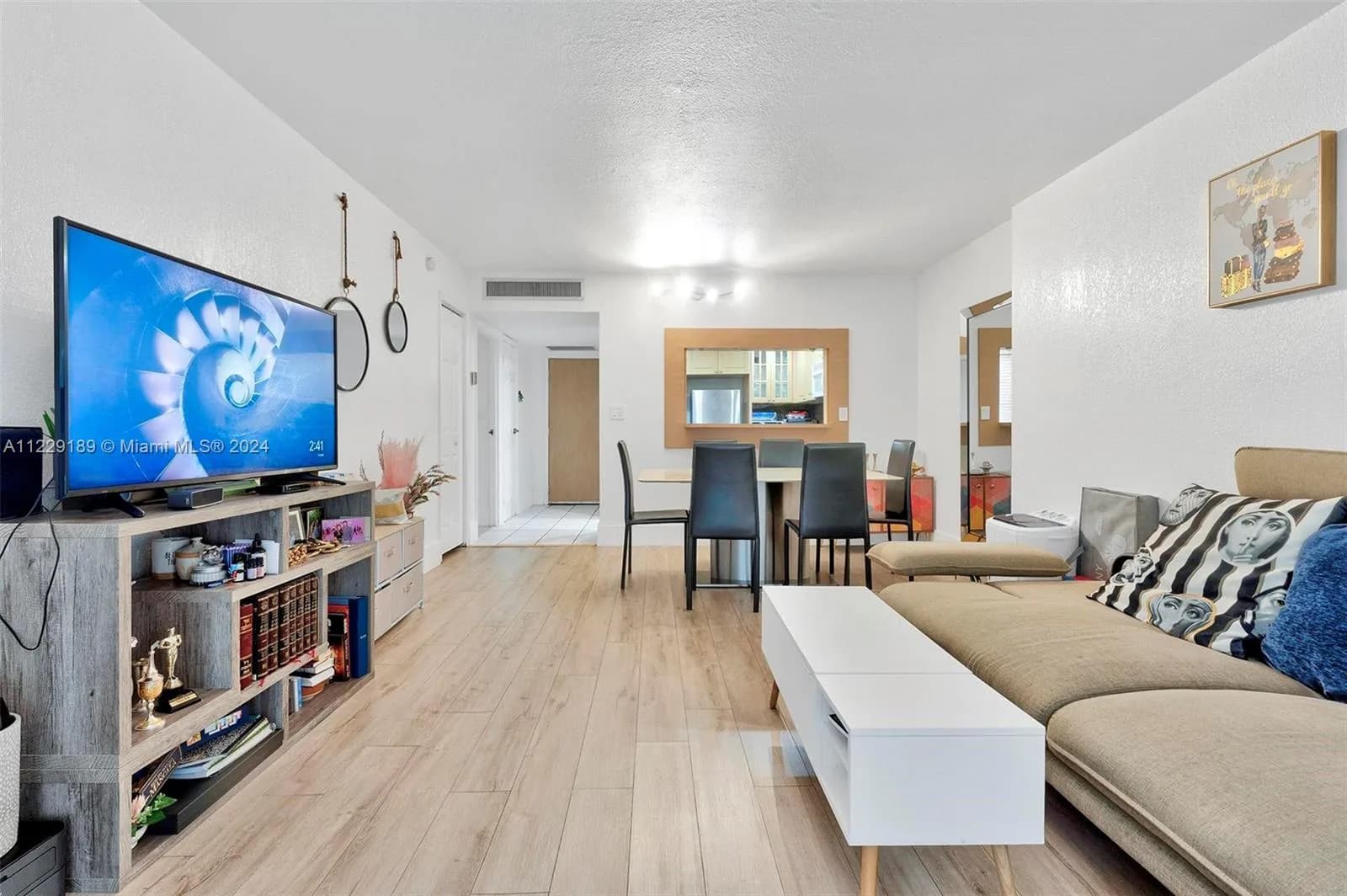3401 N Country Club Dr # 406, Aventura, FL 33180