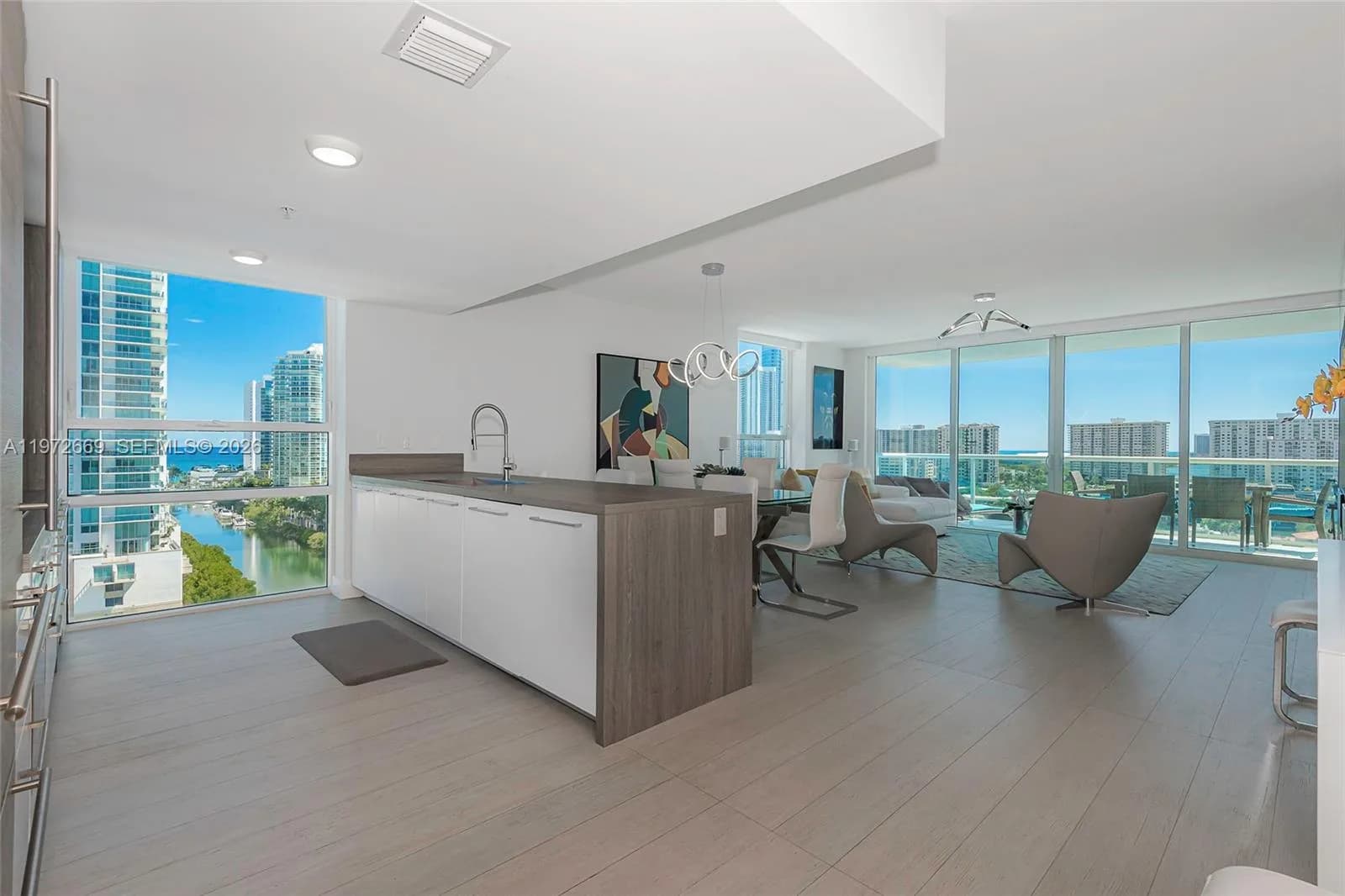 400 Sunny Isles Blvd # 1222 SE CORNER UNIT, Sunny Isles Beach FL 33160