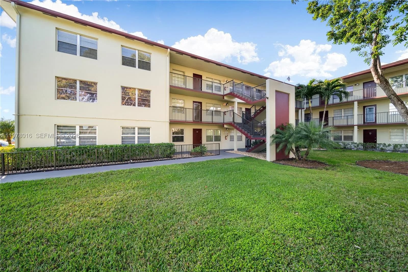 13455 SW 3rd St # 302S, Pembroke Pines FL 33027