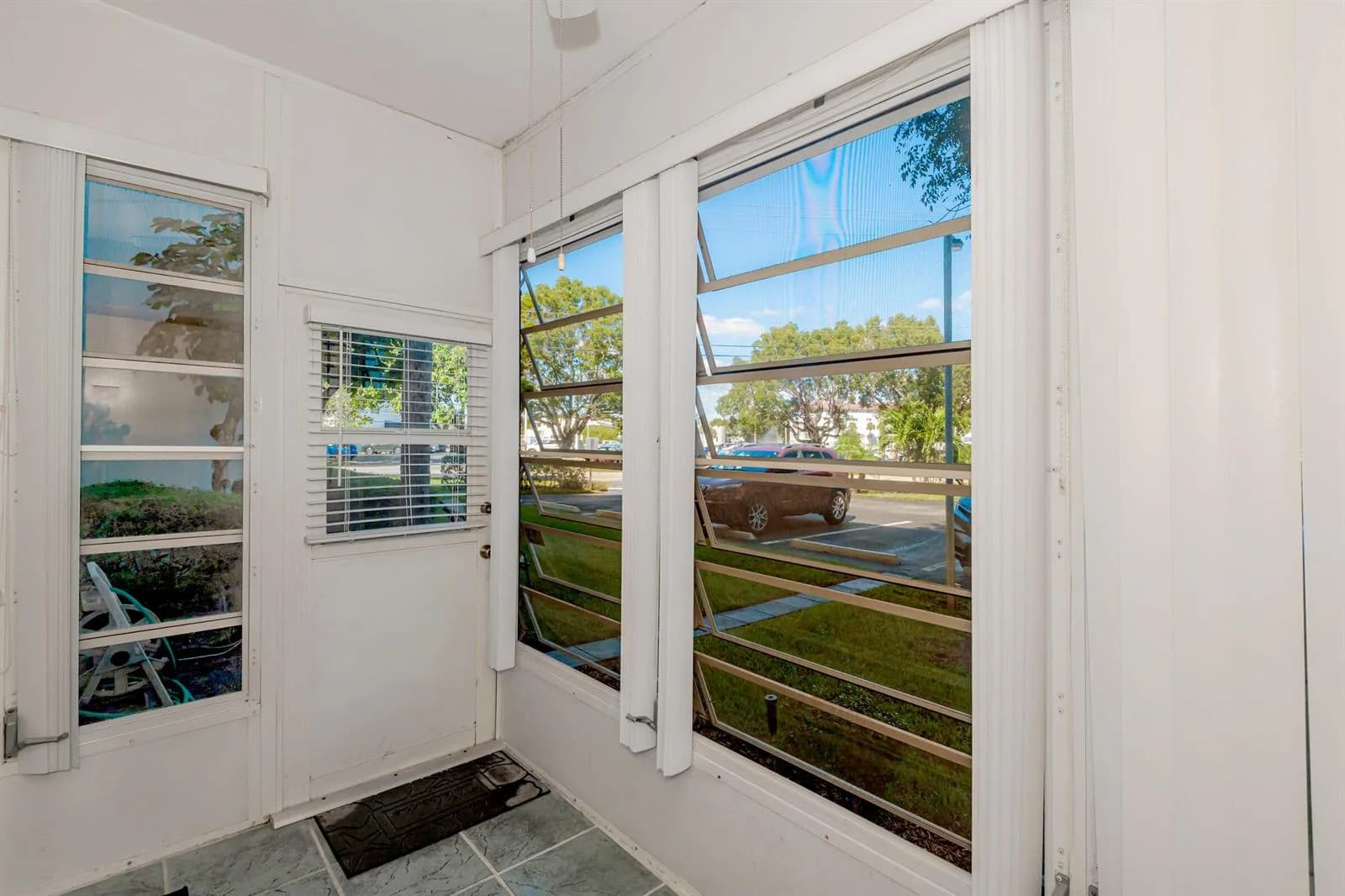 4770 NW 21st Street # 105, Lauderhill FL 33313