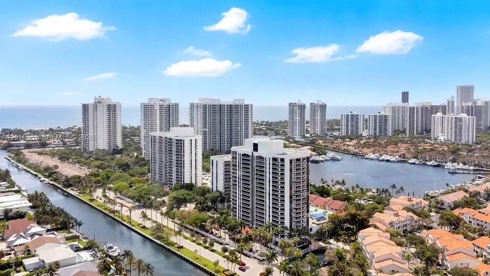 3600 Yacht Club Dr # 1801, Aventura FL 33180
