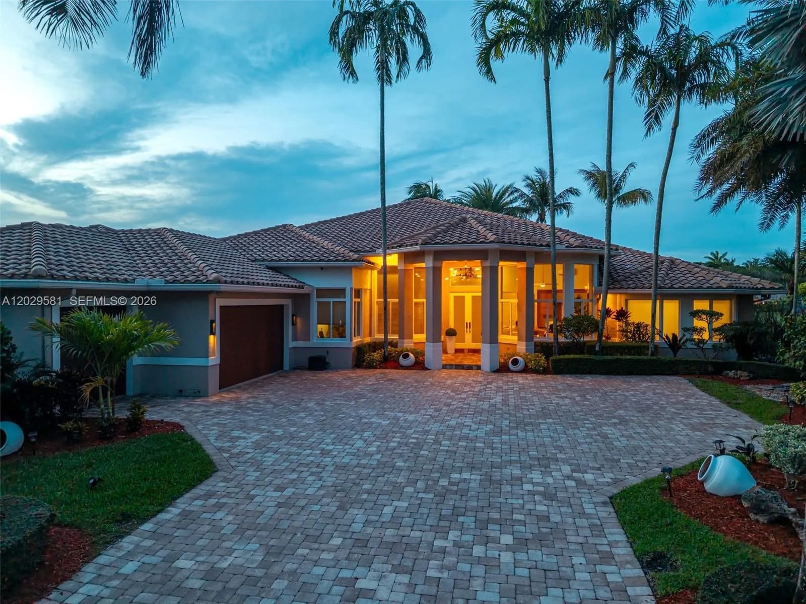 2458 Provence Ct, Weston FL 33327