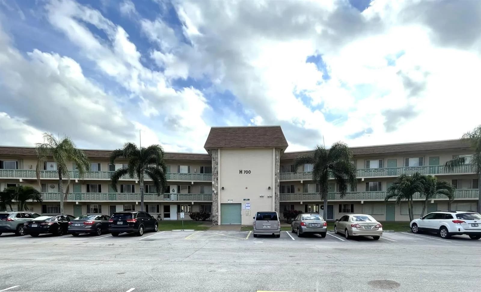 700 Village Green Court # 319, Palm Springs FL 33461