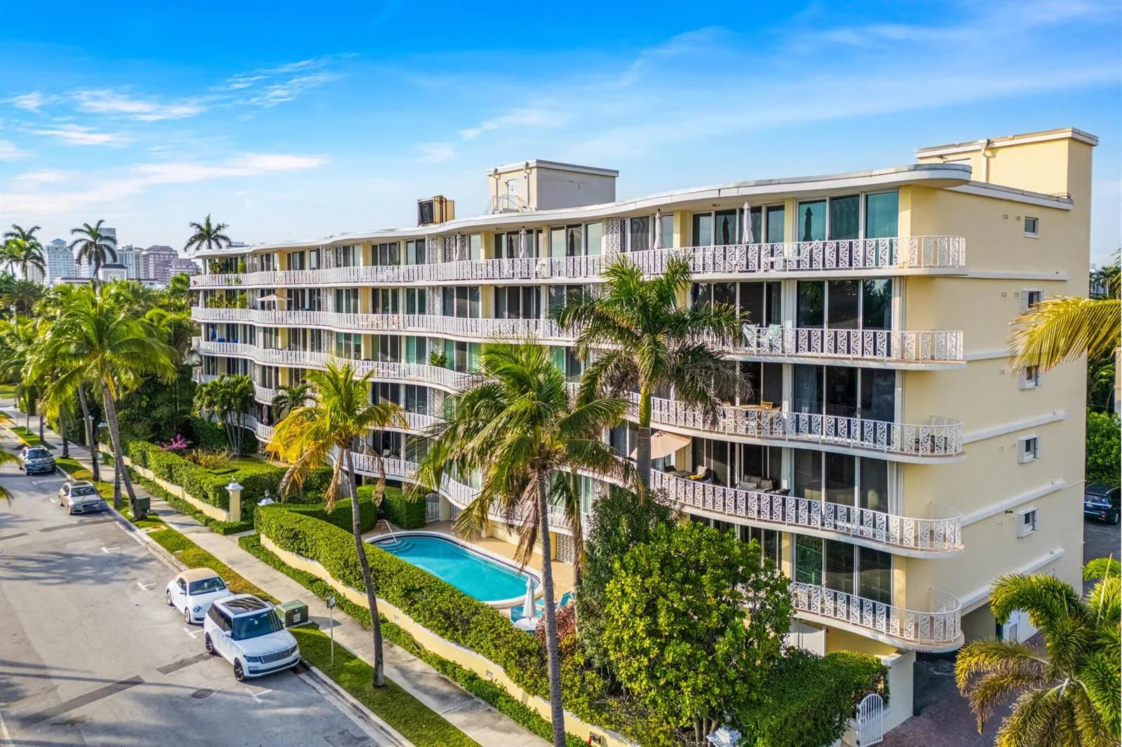227 Australian Avenue # 2c, Palm Beach FL 33480