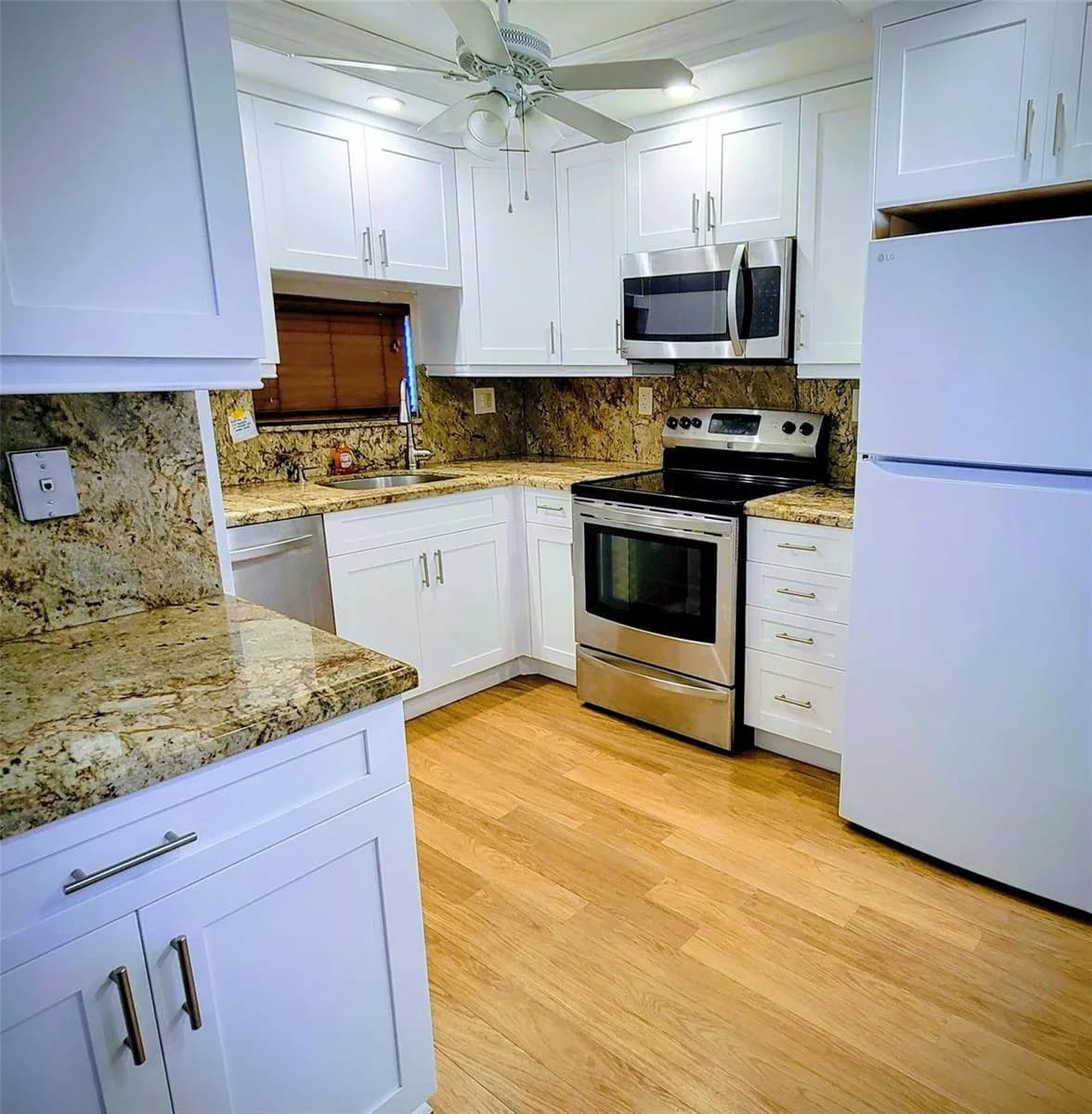 9411 N Hollybrook Lake Drive # 209, Pembroke Pines, FL 33025
