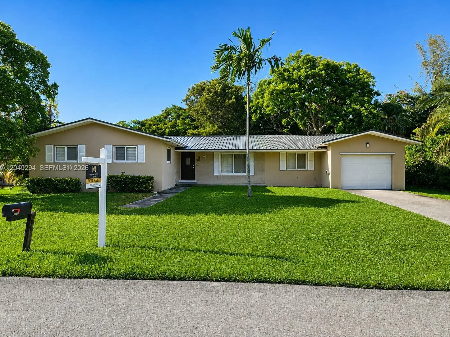 10521 SW 125th St, Miami FL 33176
