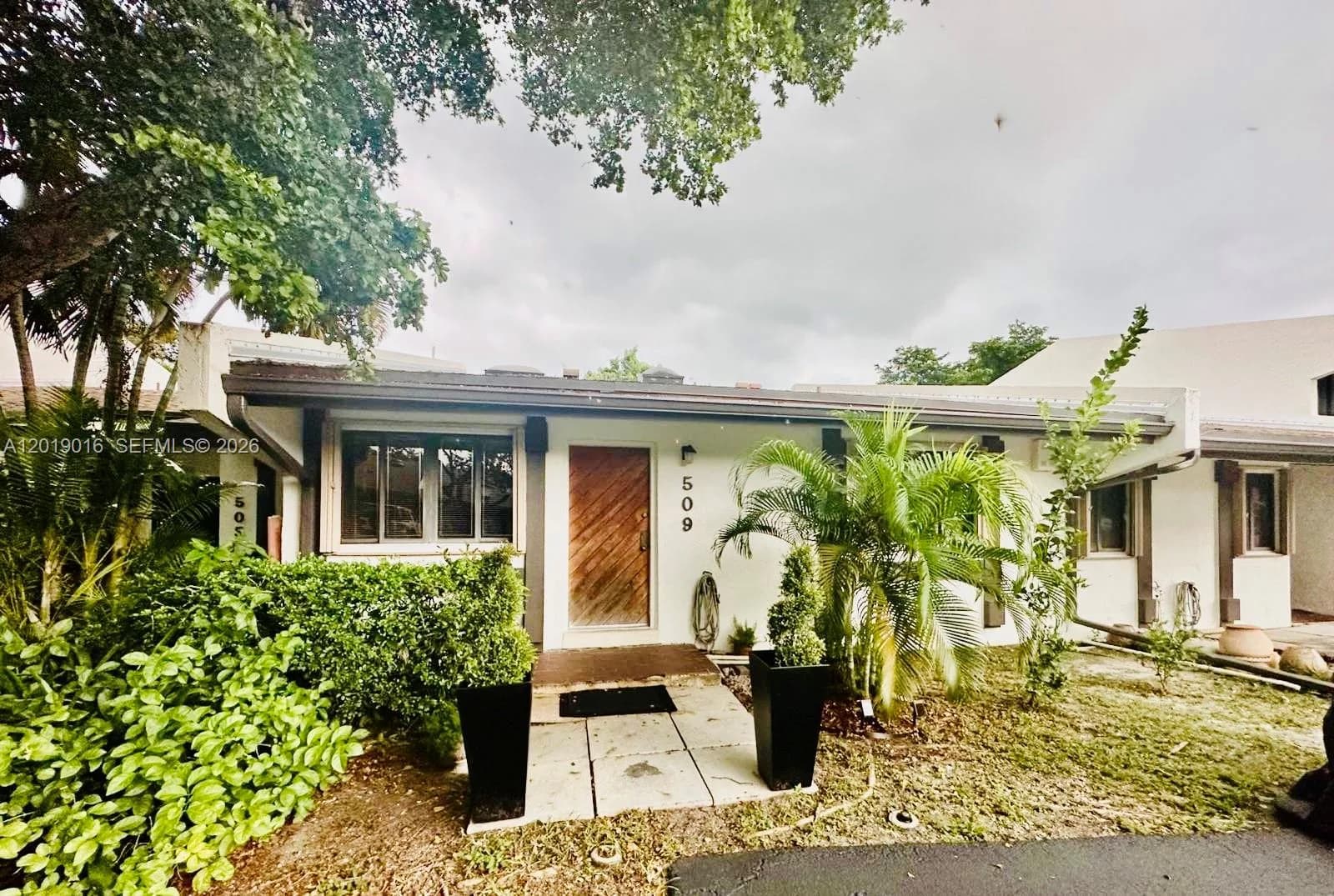 509 NE 199th Ln # 3A, Miami, FL 33179