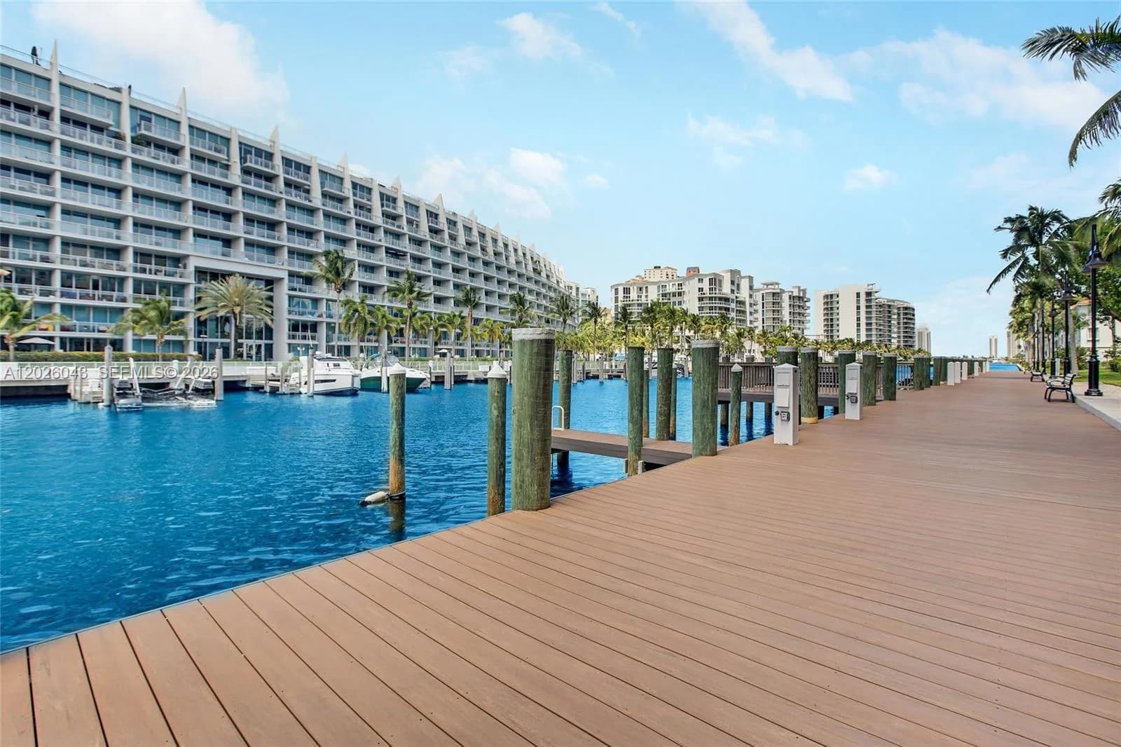 3001 NE 185th St # 610, Aventura FL 33180