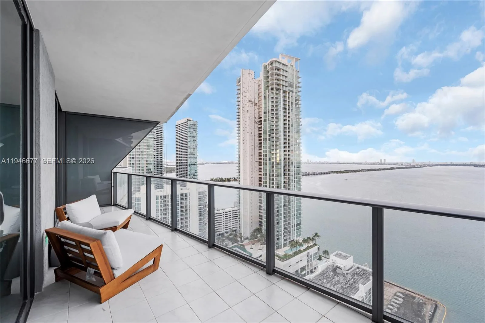 460 NE 28th St # 3002, Miami, FL 33137