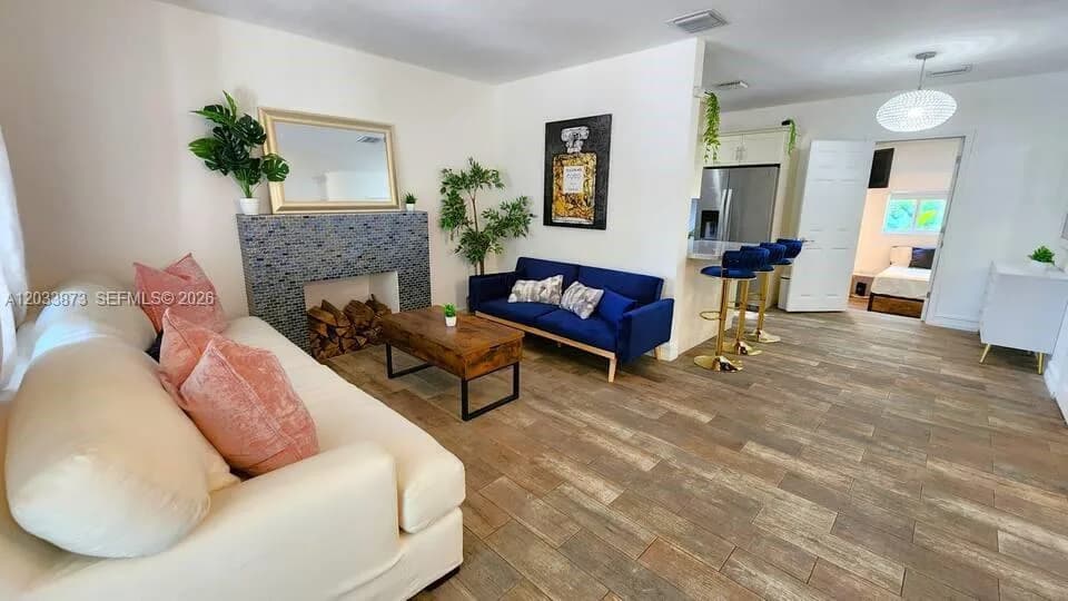 11 NW 47th Ter, Miami, FL 33127