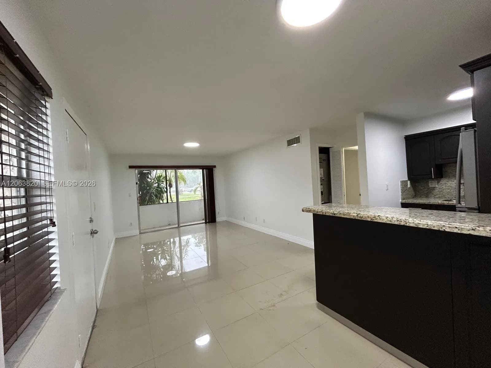 8701 SW 141st St # L3, Palmetto Bay FL 33176