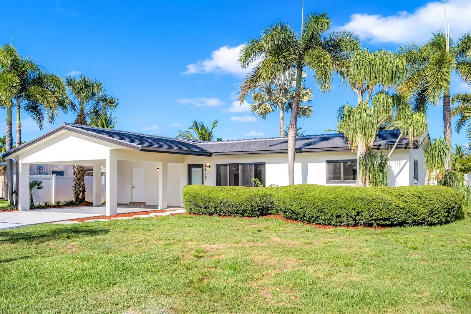 1120 SE 9th Avenue, Pompano Beach FL 33060