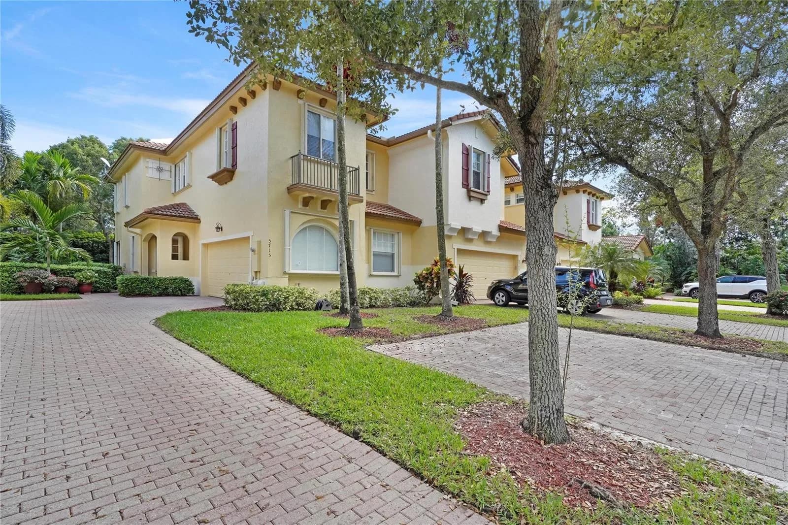 5715 NW 119th Terrace, Coral Springs FL 33076