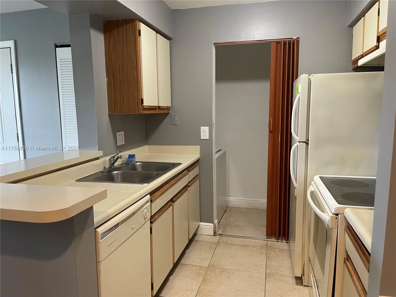1247 SW 46th Ave # 1312, Pompano Beach FL 33069