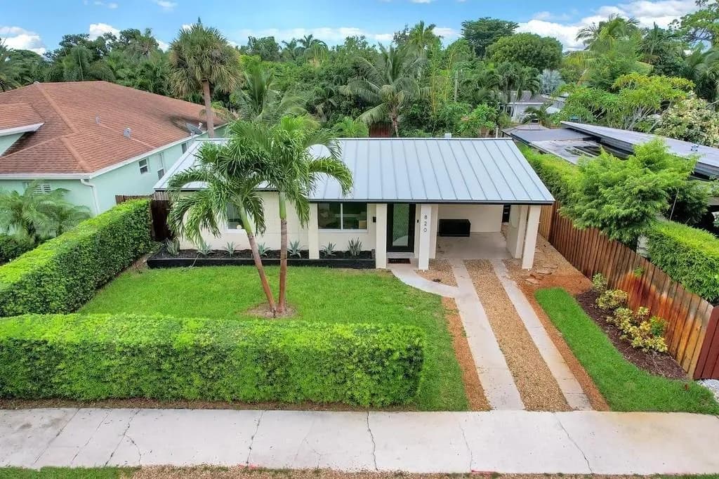 820 NE 17th Street, Fort Lauderdale, FL 33305