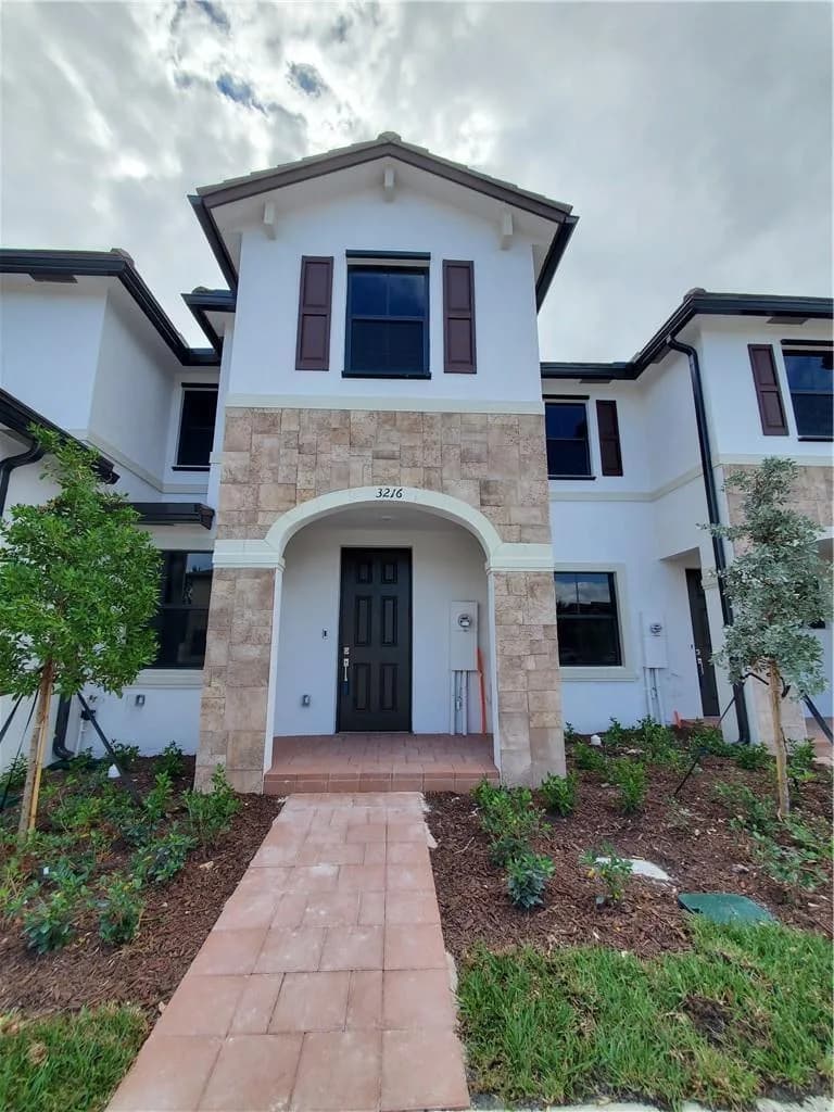 3216 W 114th Terrace, Hialeah, FL 33018
