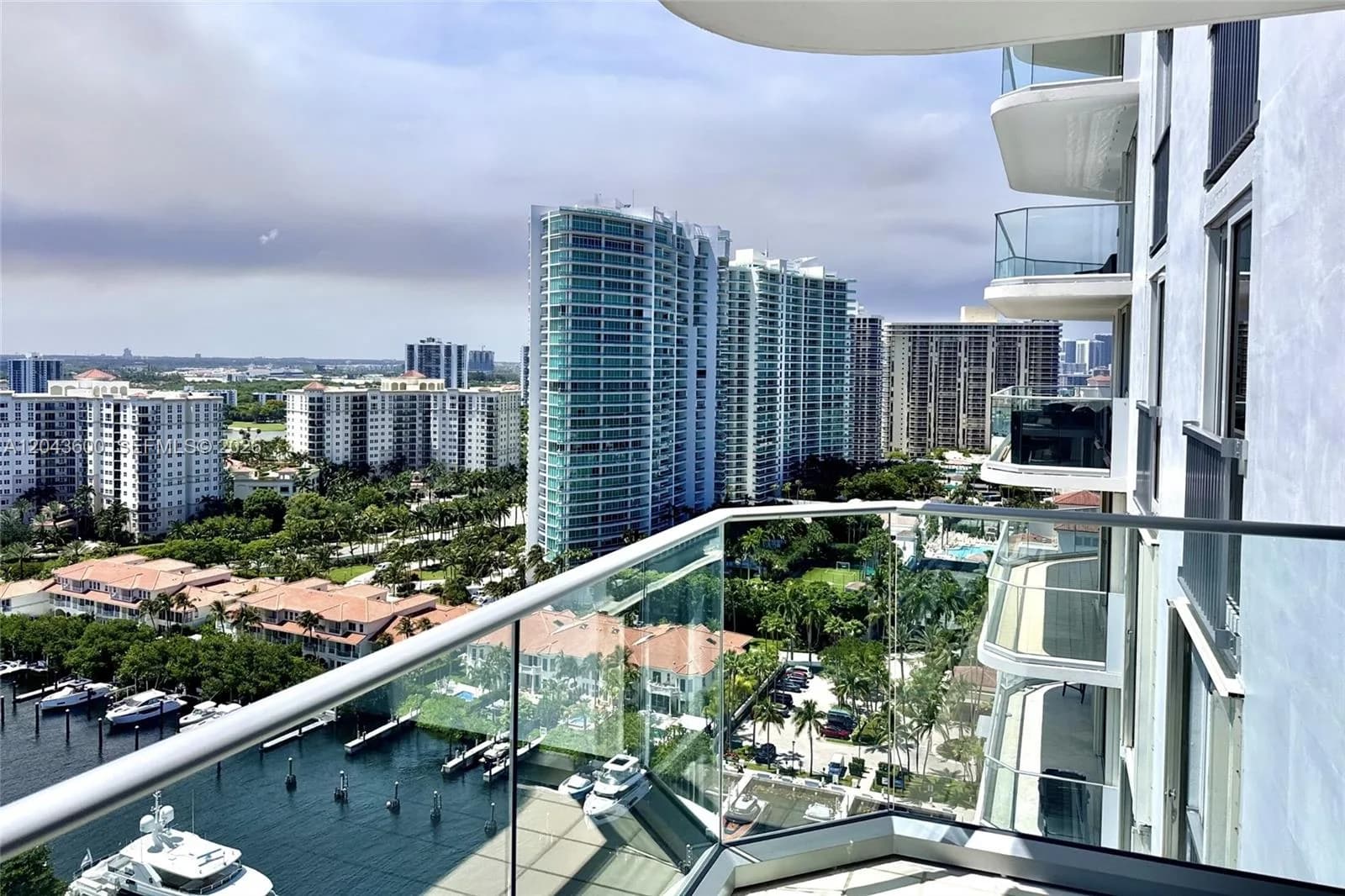 19707 Turnberry Way # 23C, Aventura FL 33180