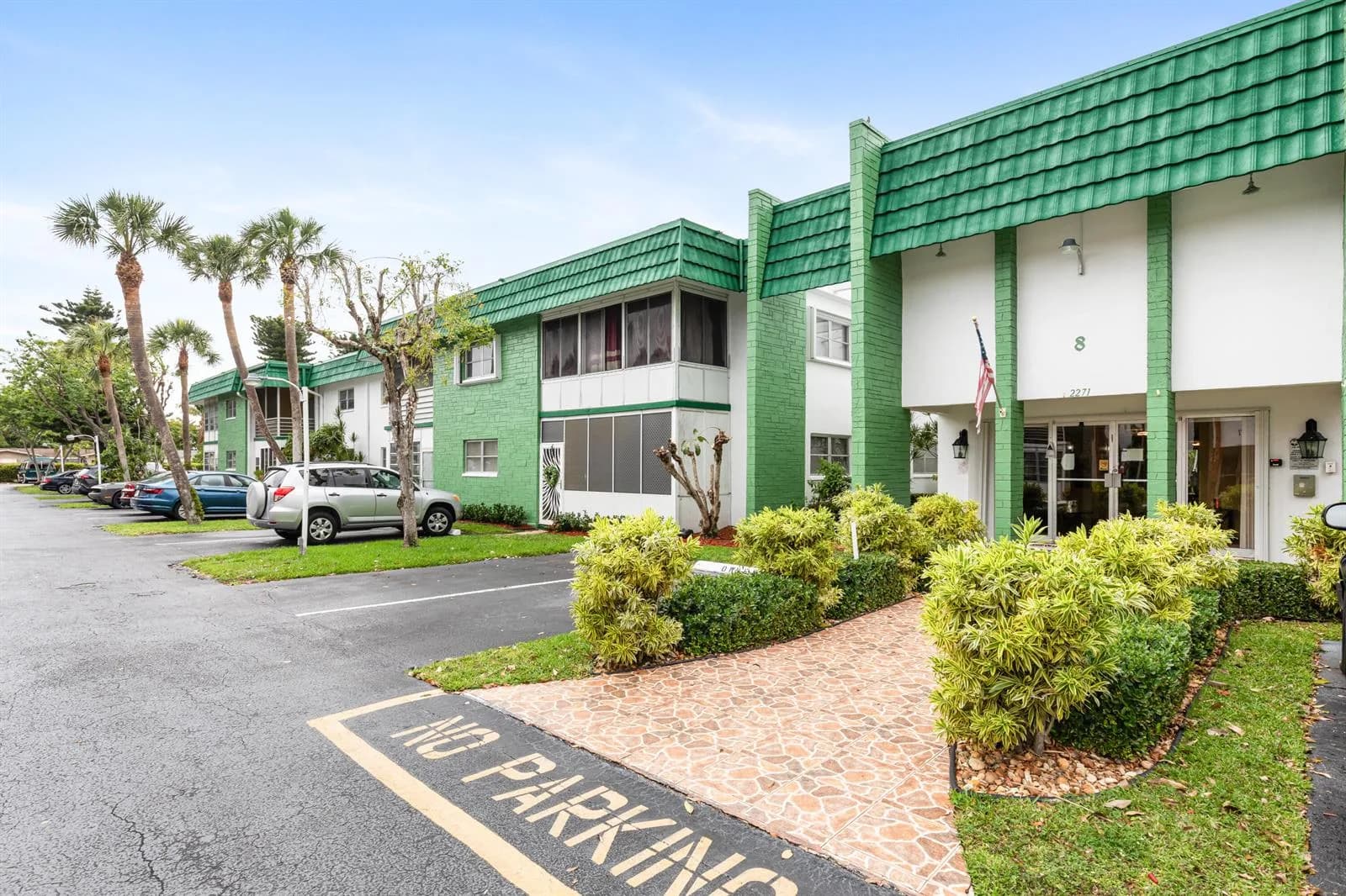 2271 NW 48th Terrace # 111, Lauderhill FL 33313