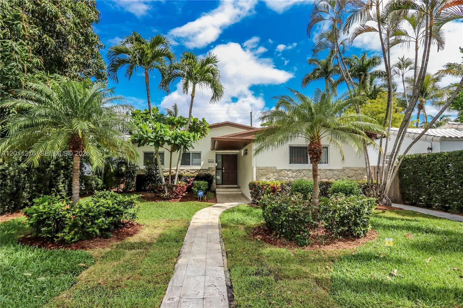 1333 Tyler St, Hollywood FL 33019