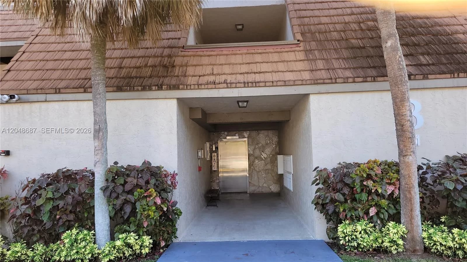 461 Ives Dairy Rd # 204-2, Miami, FL 33179