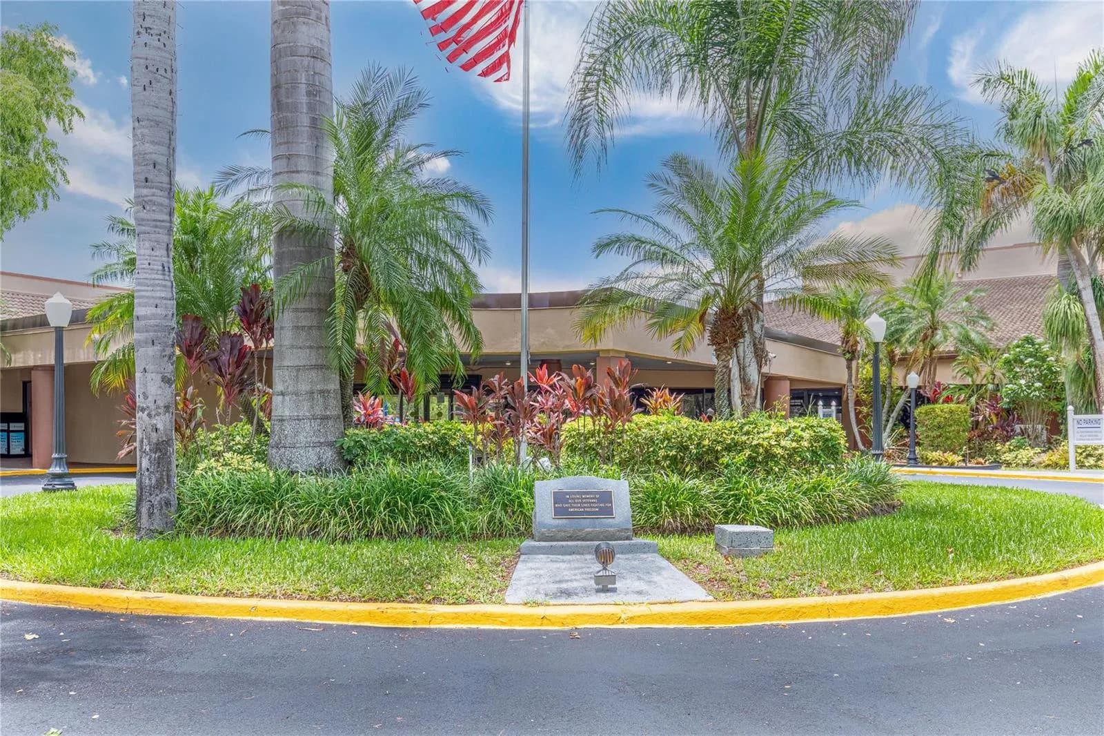 9420 Sunrise Lakes Boulevard # 212, Sunrise FL 33322