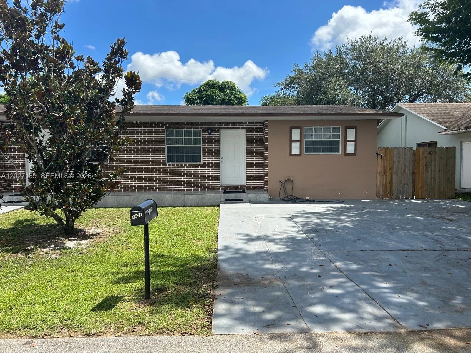 1923 SW 99th Ter, Miramar FL 33025