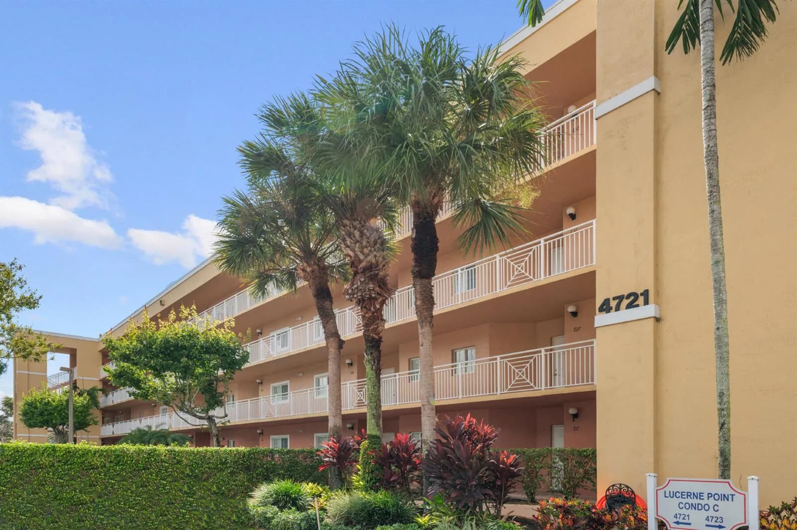 4721 E Lucerne Lakes Blvd E # 744, Lake Worth FL 33467