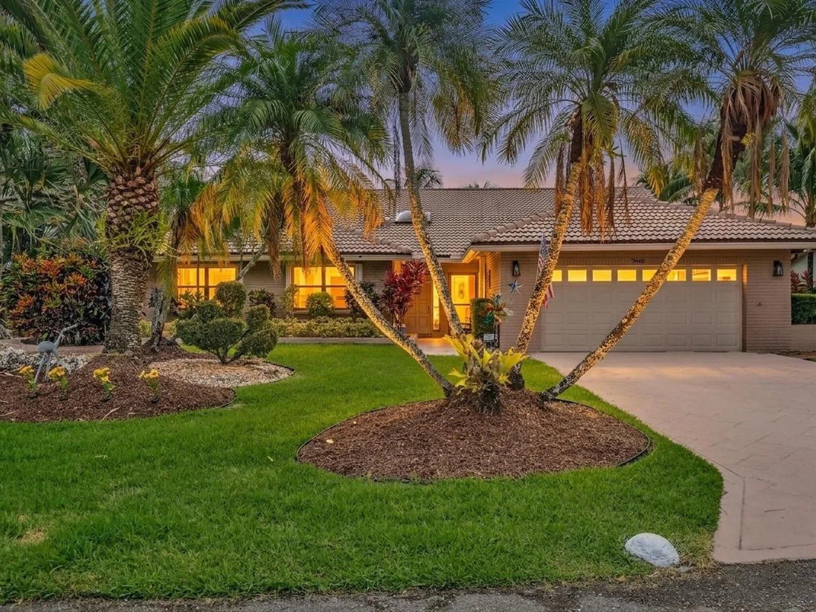 7640 NW 87th Avenue, Tamarac FL 33321