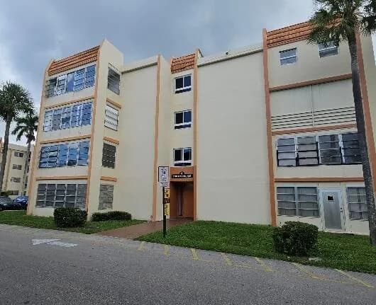 2501 NW 41st Avenue, Lauderhill FL 33313