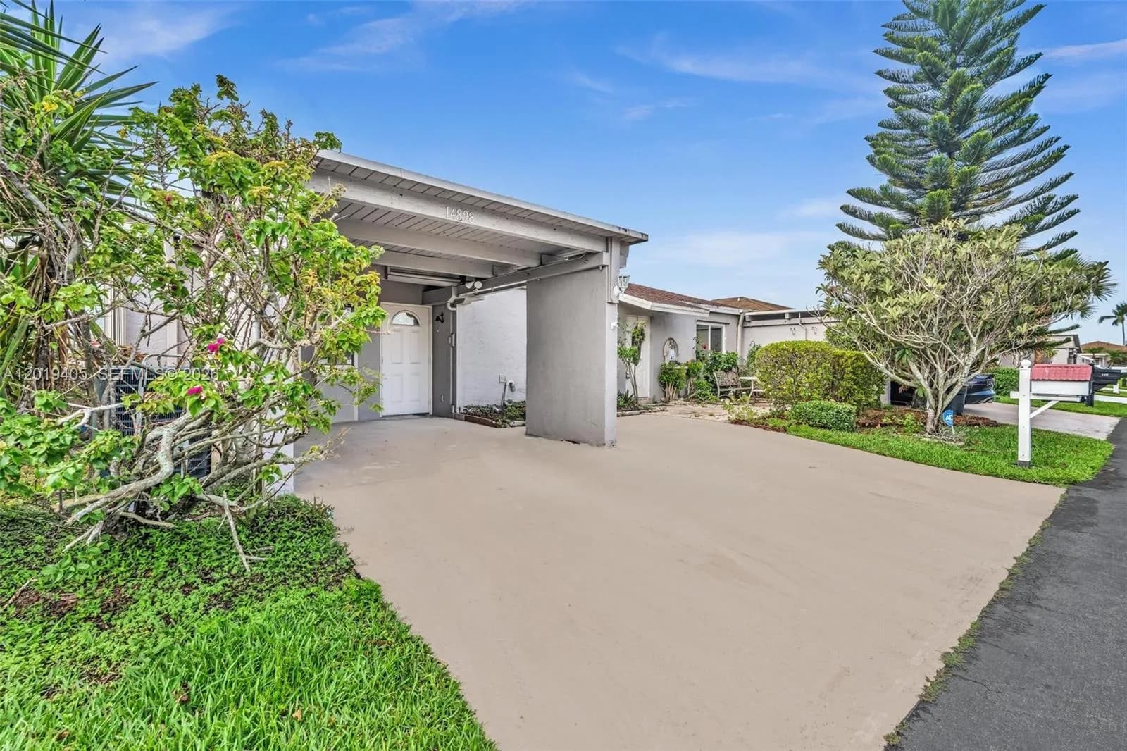 14898 Wildflower Ln, Delray Beach FL 33446