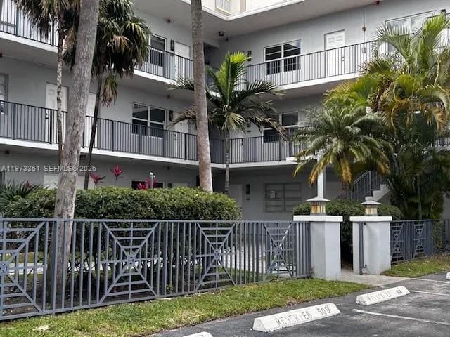 2200 S Ocean Dr # N102, Hollywood FL 33019