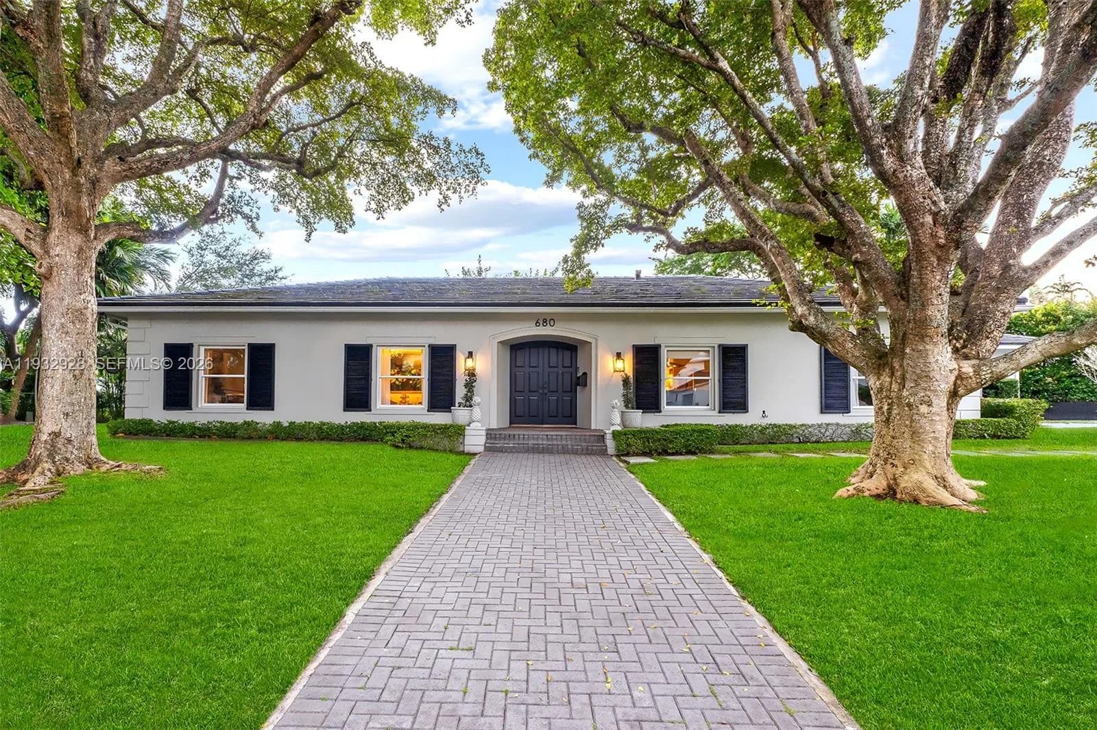 680 Buttonwood Ln, Miami, FL 33137