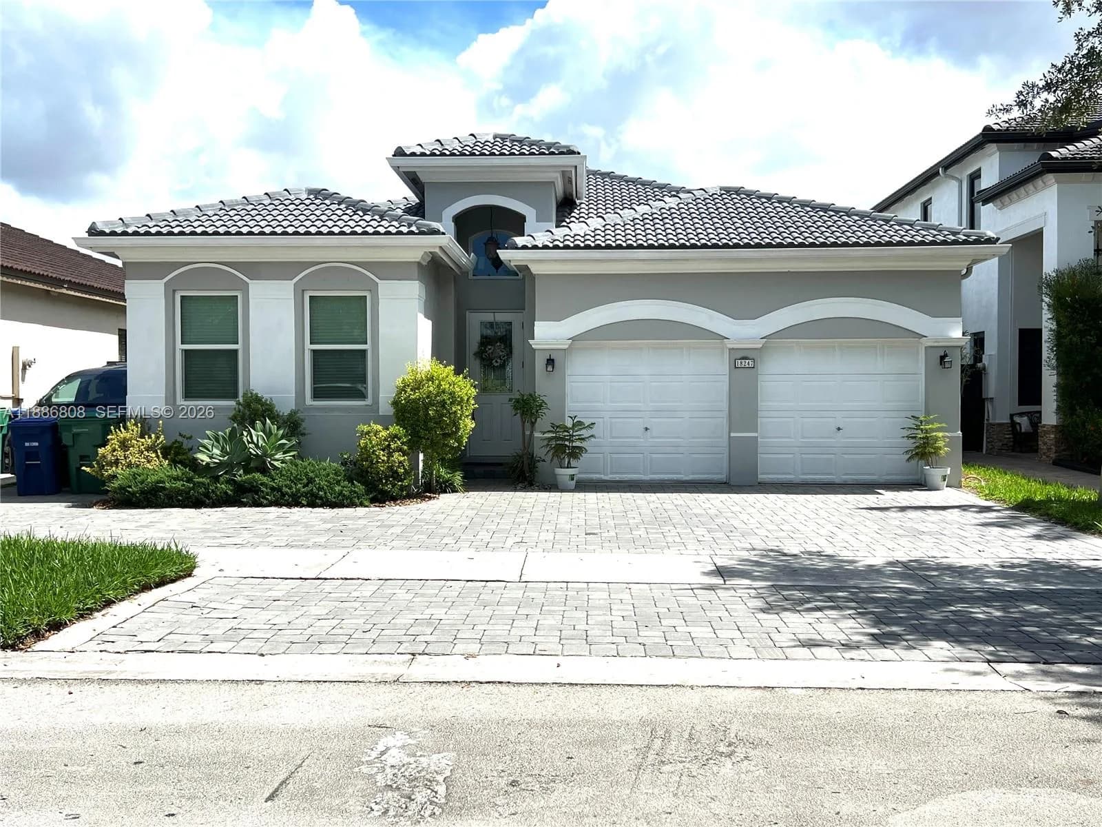 18247 NW 88th Pl, Hialeah, FL 33018