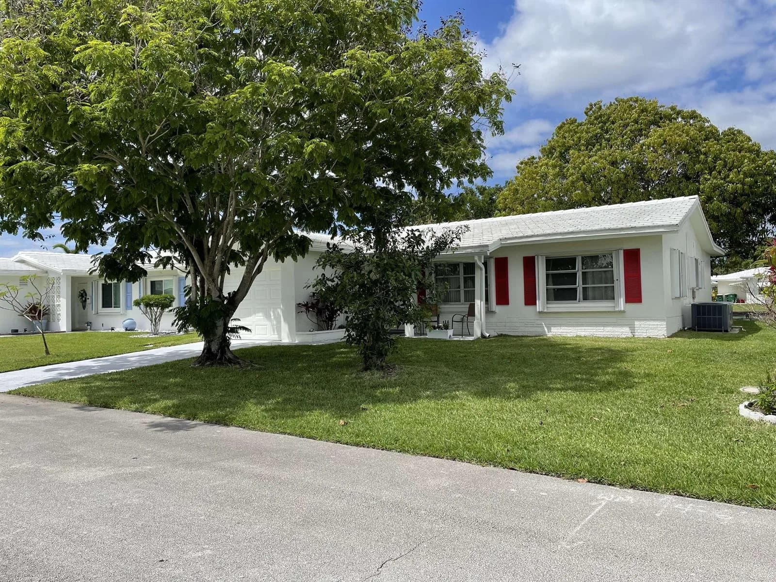 6703 NW 73rd Street, Tamarac FL 33321