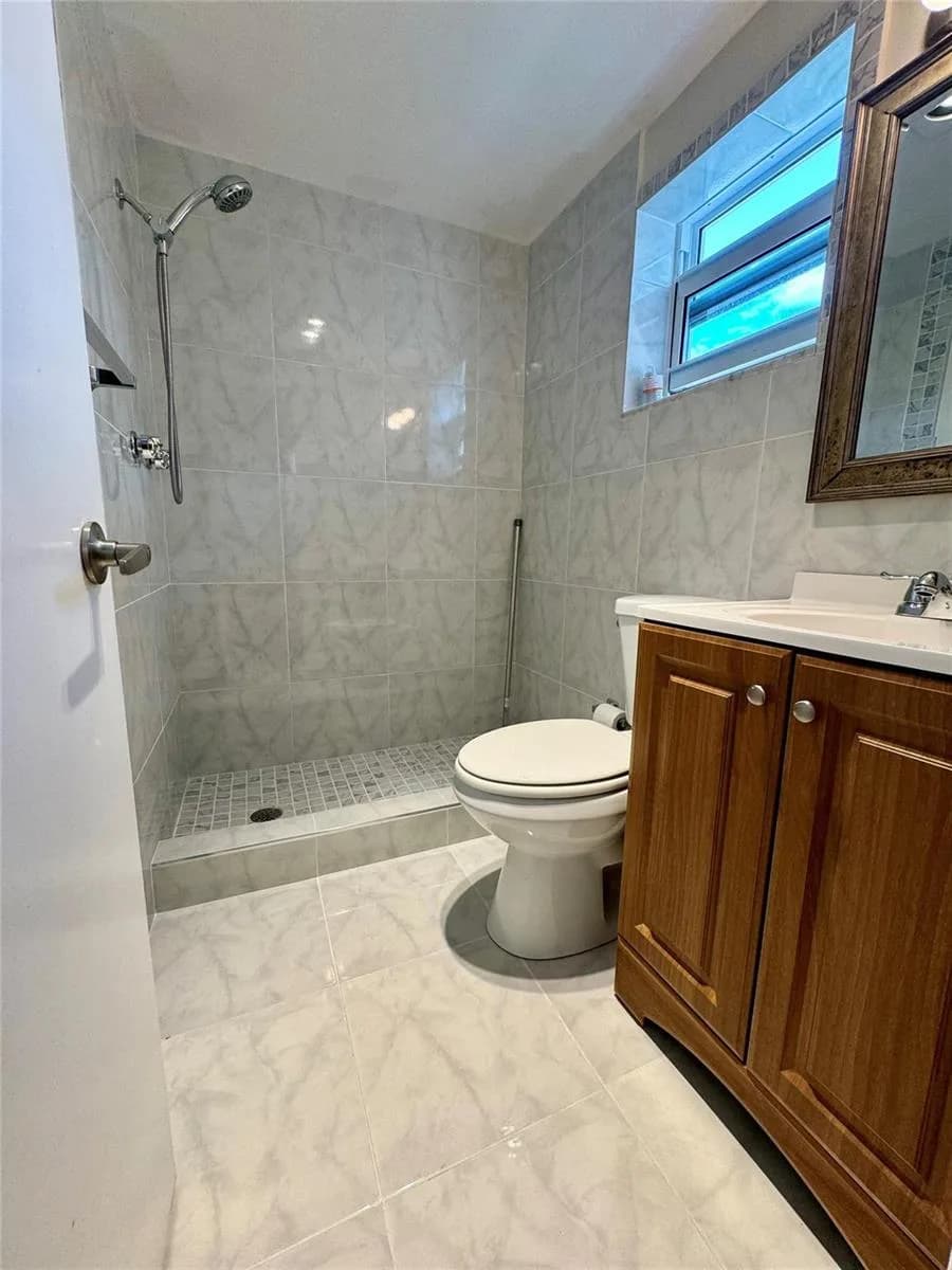 1747 Rodman Street # 210, Hollywood, FL 33020