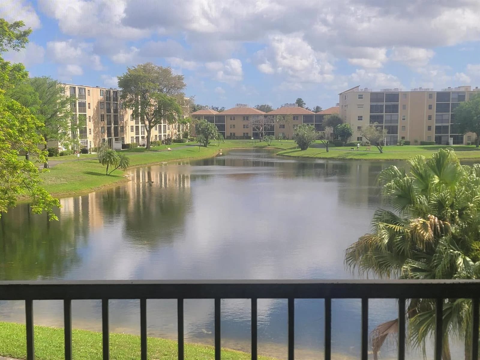7900 NW 50th Street # #304, Lauderhill FL 33351