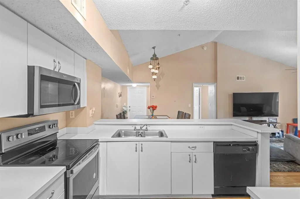 3874 Lyons Road # 305-6, Coconut Creek FL 33073