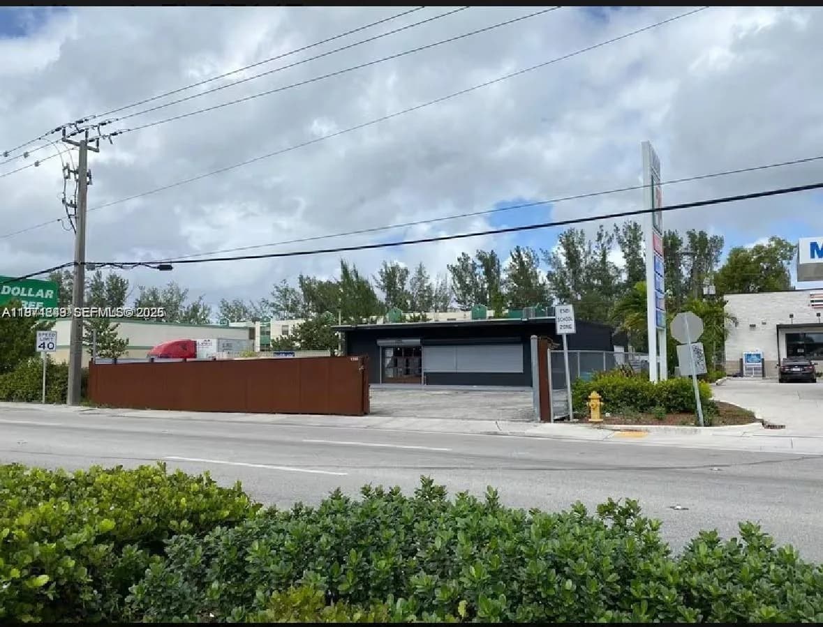 1235 NW 103rd St, Miami FL 33147