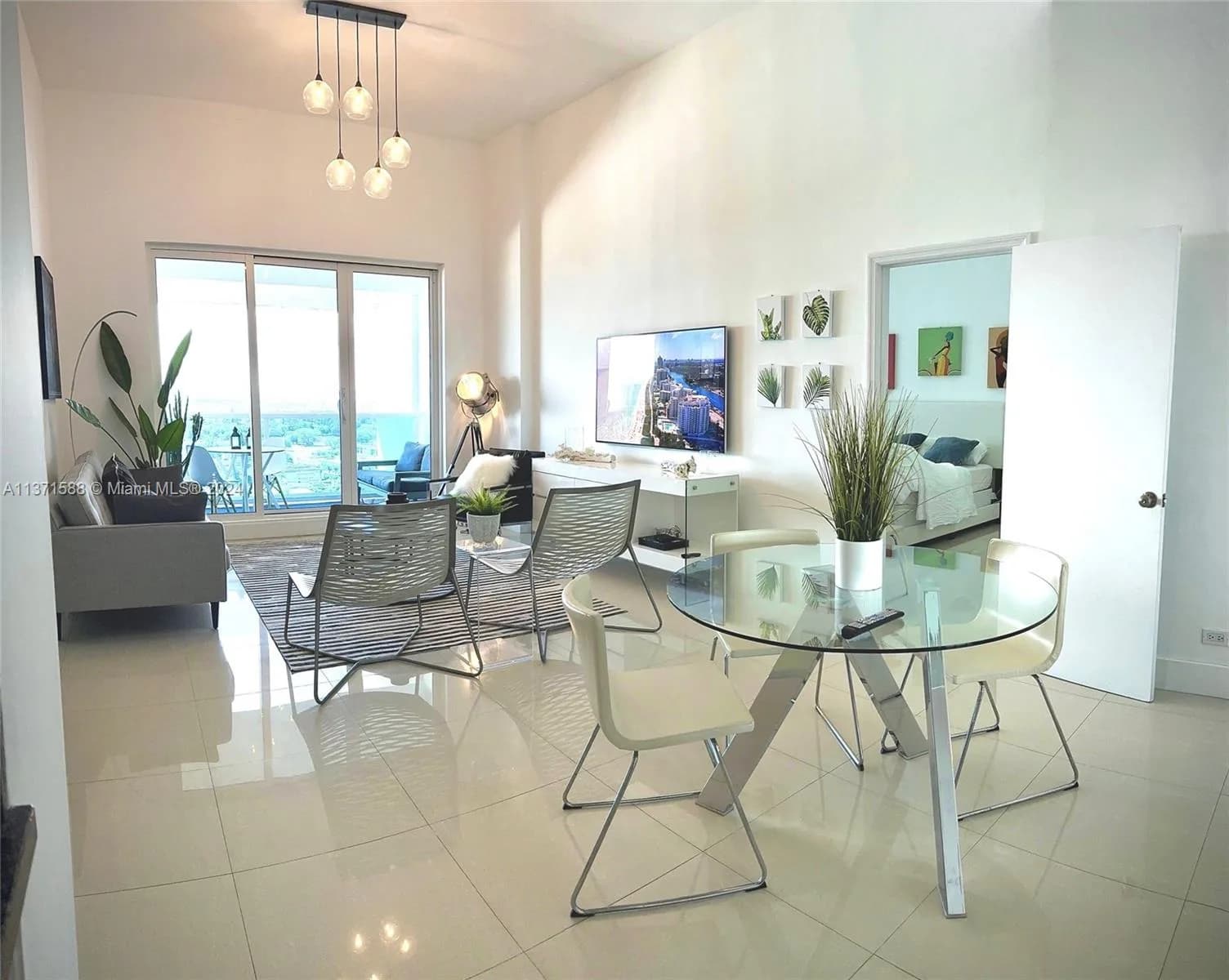2301 Collins Ave # 1626, Miami Beach FL 33139