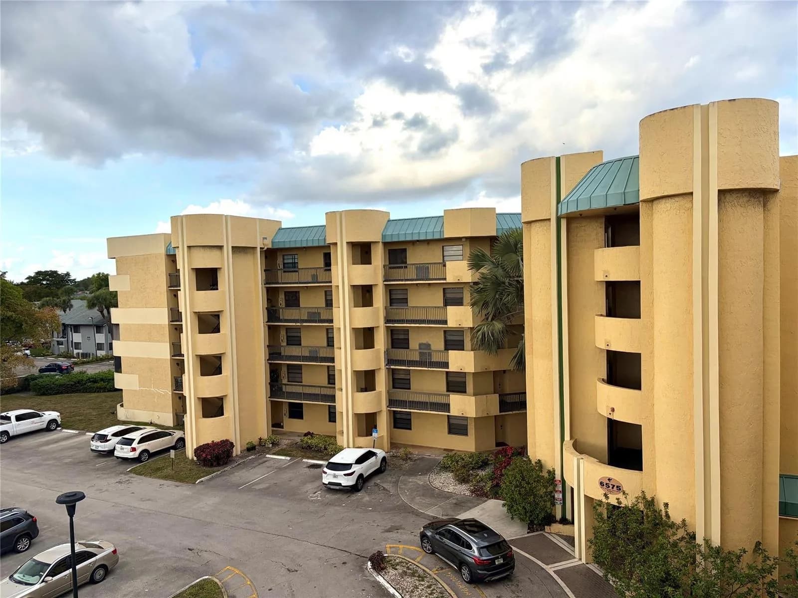 6575 W Oakland Park Boulevard # 202, Lauderhill FL 33313