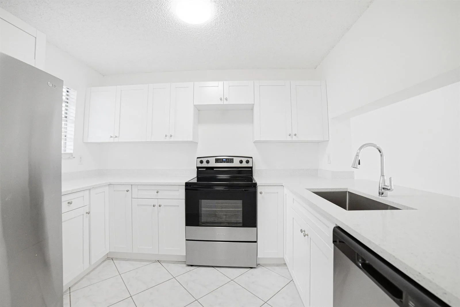 8207 Fairway Road # 8207, Sunrise FL 33351