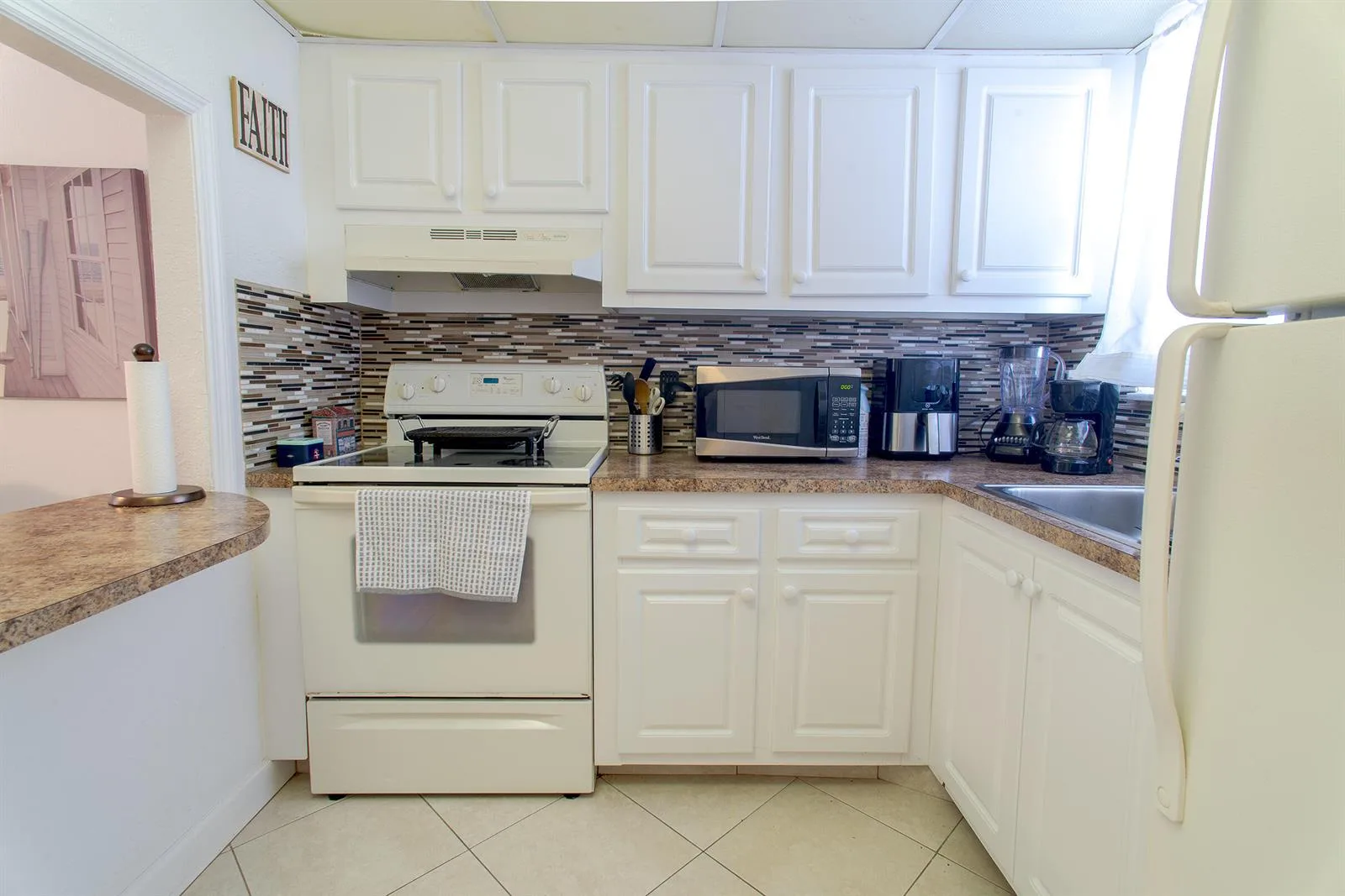 3091 E Sun Sunrise Lakes Drive E # 207, Sunrise FL 33322