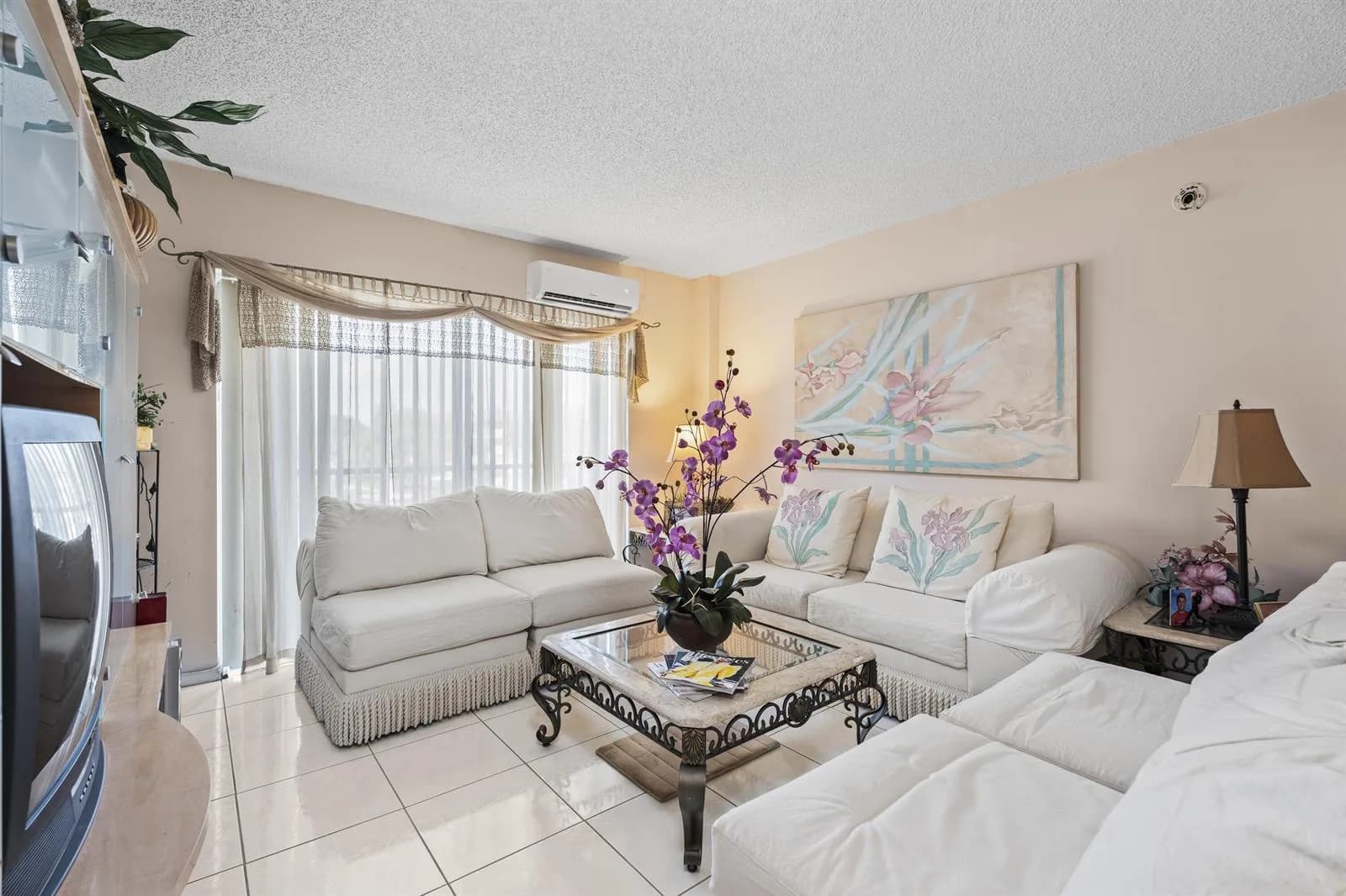 4174 Inverrary Drive # 413, Lauderhill FL 33319