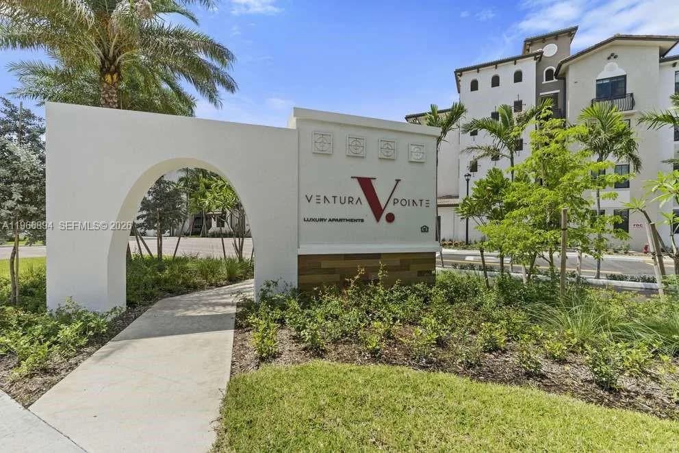7850 Pasadena Blvd # B1, Pembroke Pines FL 33024