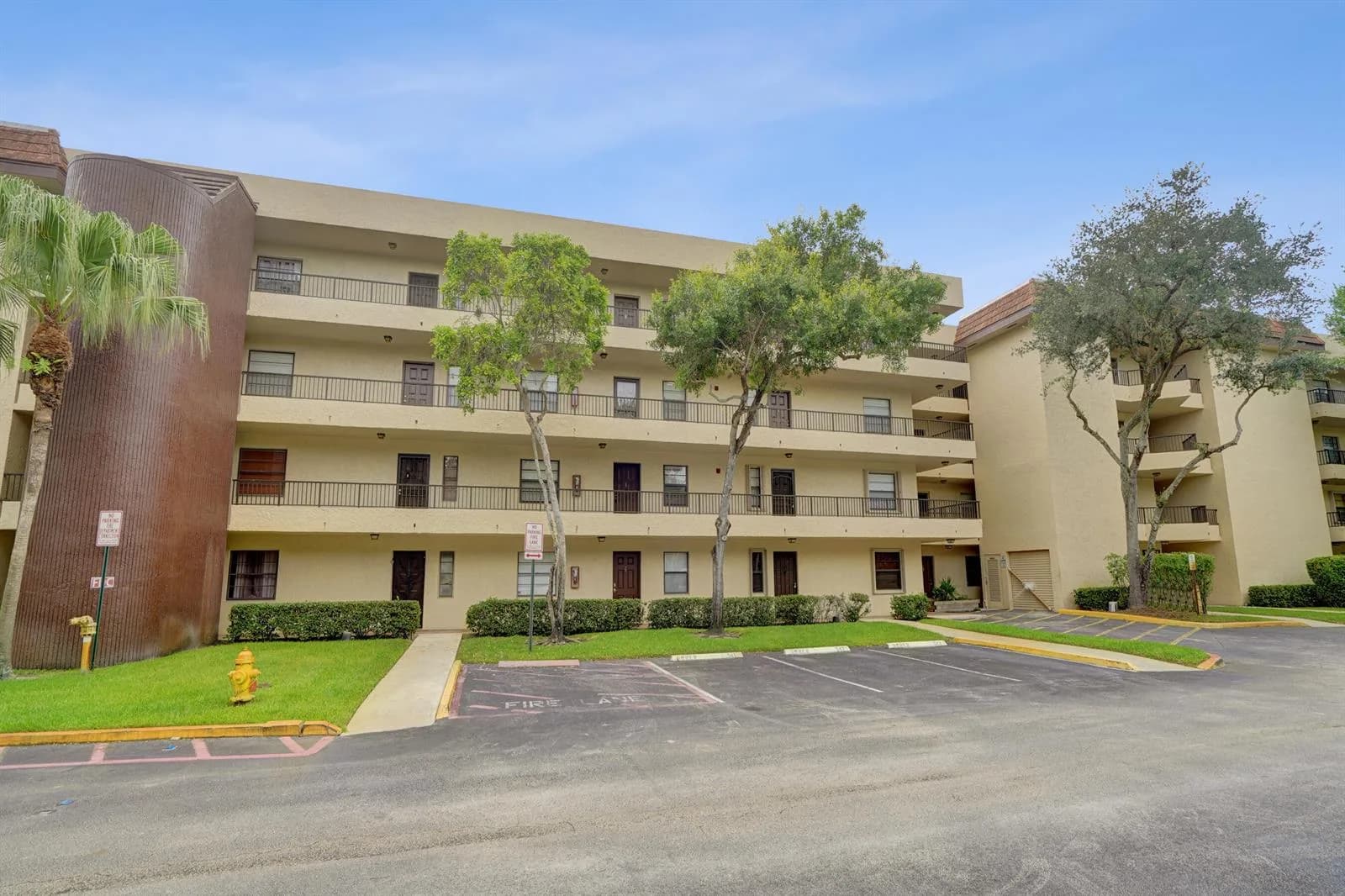 10451 W Broward Boulevard # 205, Plantation FL 33324