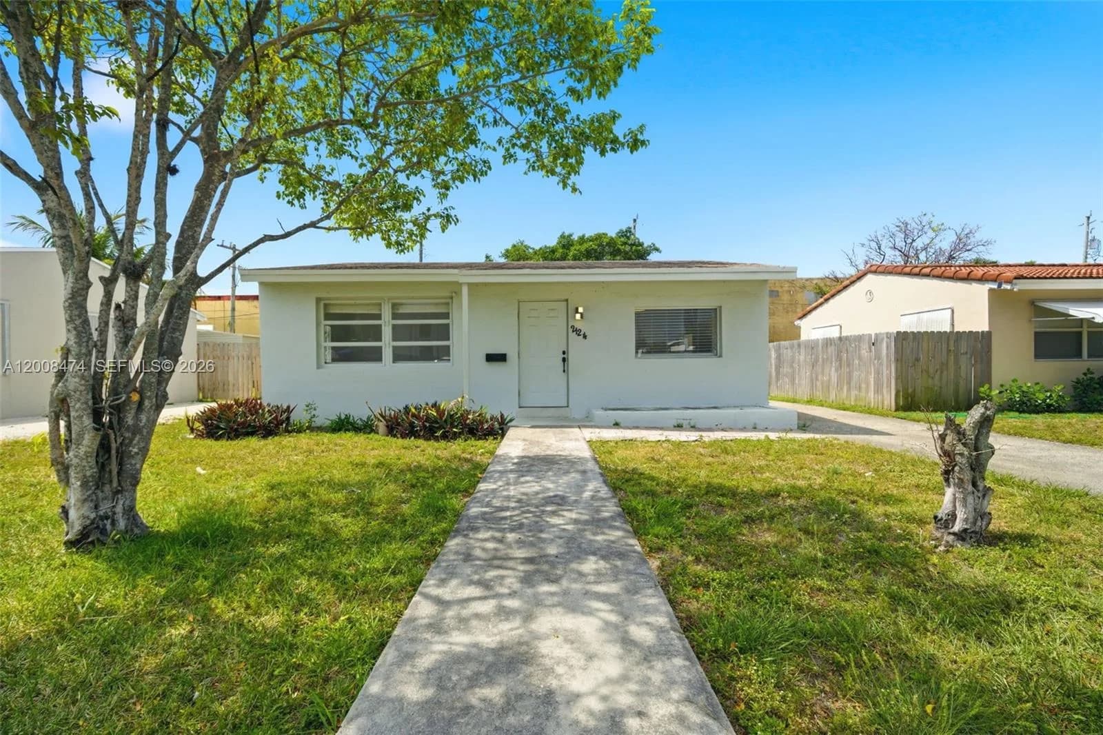 2124 Taylor St, Hollywood FL 33020