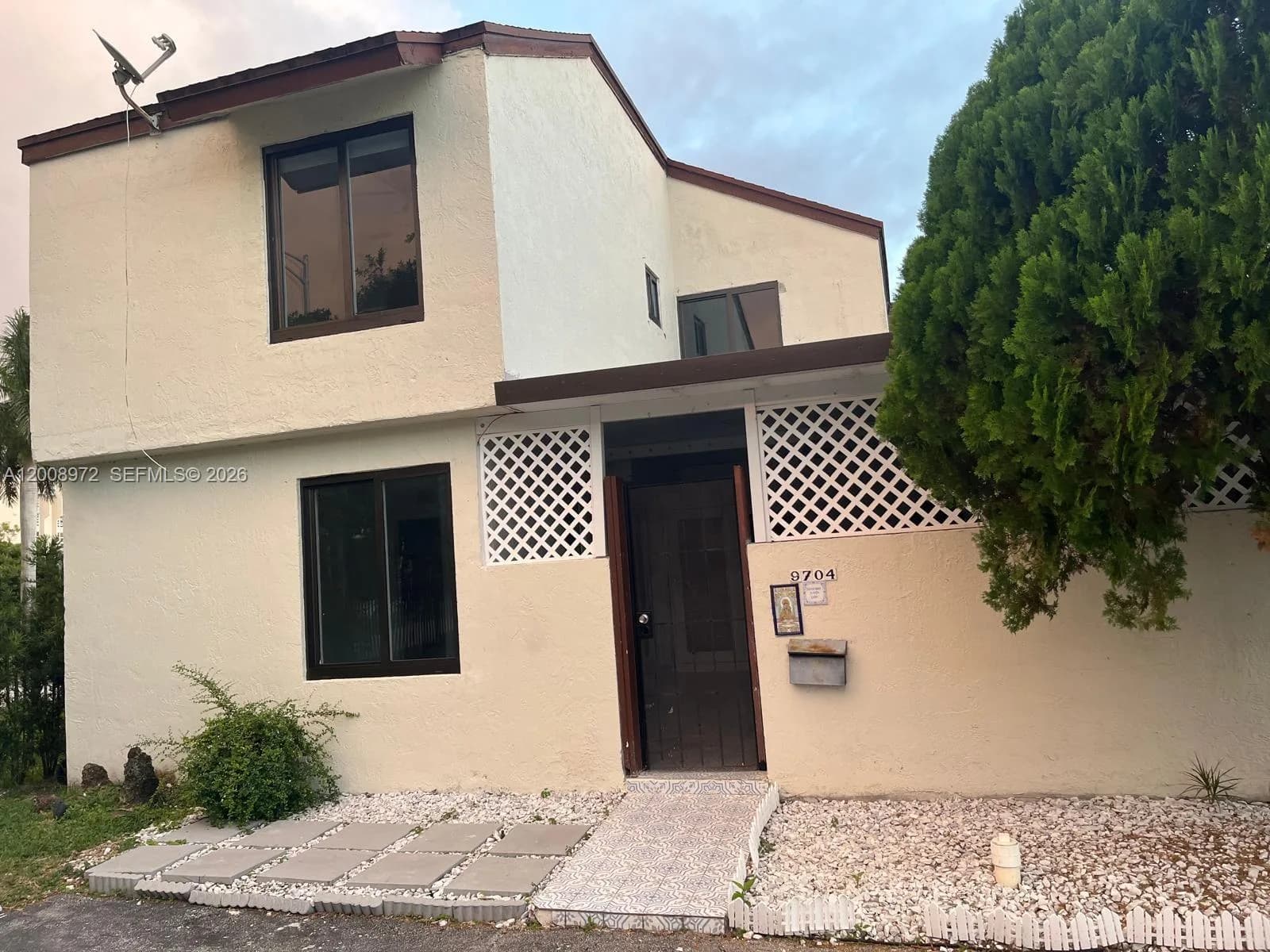 9704 NW 6th Ter # 9704, Miami, FL 33172